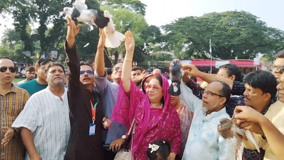 ফরিদপুরে আরাফাত রহমান কোকো স্মৃতি ফুটবল টুর্নামেন্টের উদ্বোধন